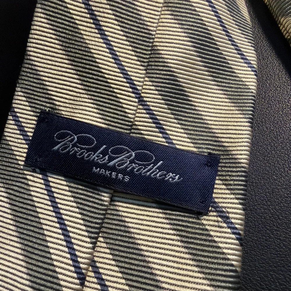 Brooks Brothers Makers Men's Striped Green Tie Pure Silk Woven In England!